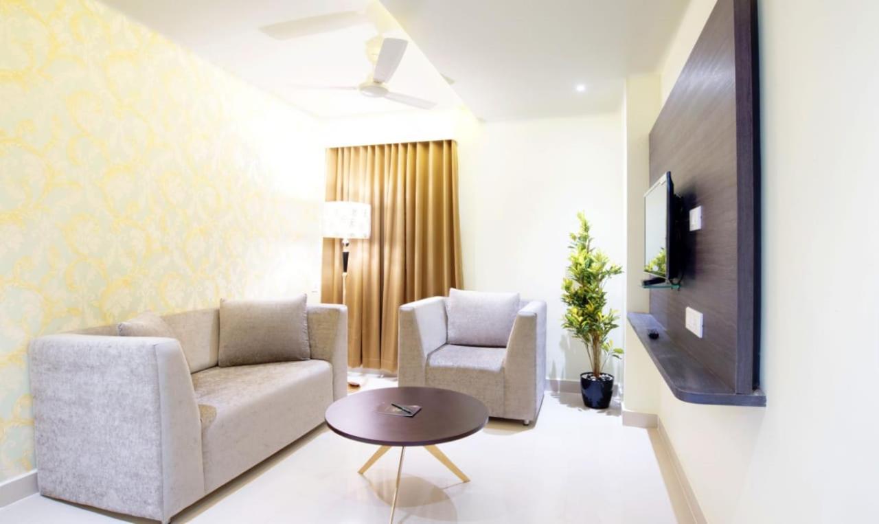 Olive Tree Hotel Vijayawāda Buitenkant foto