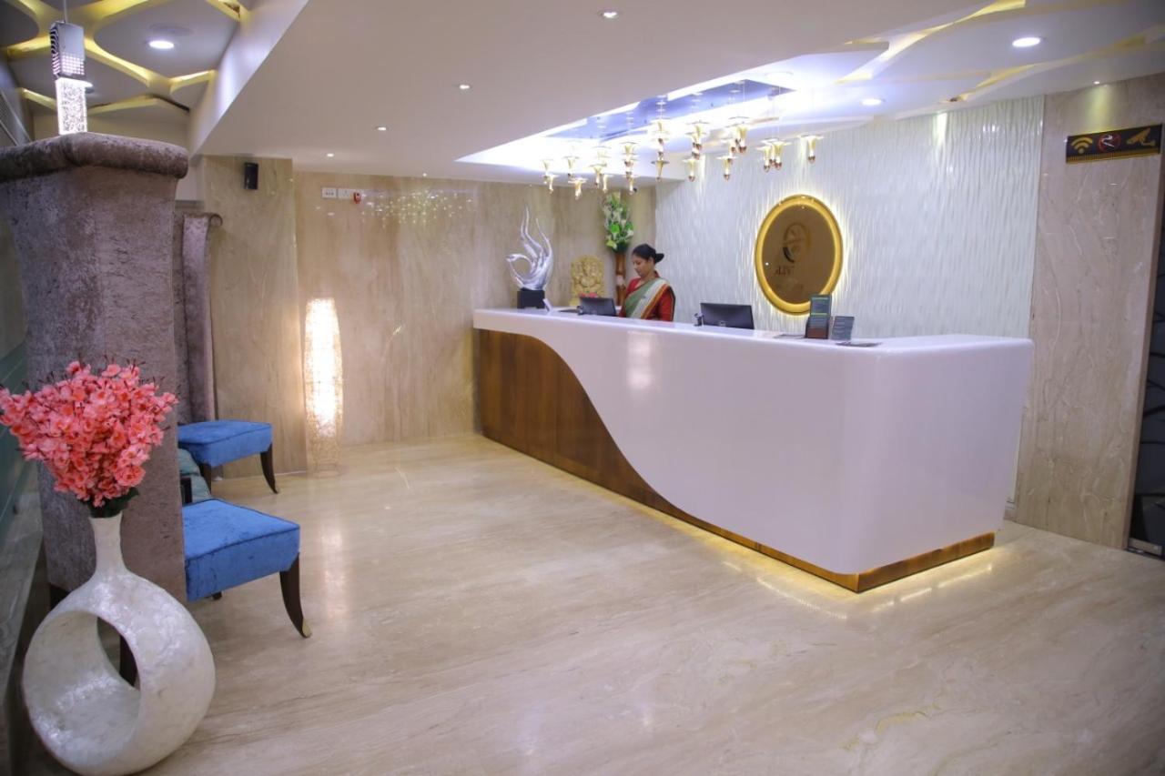 Olive Tree Hotel Vijayawāda Buitenkant foto