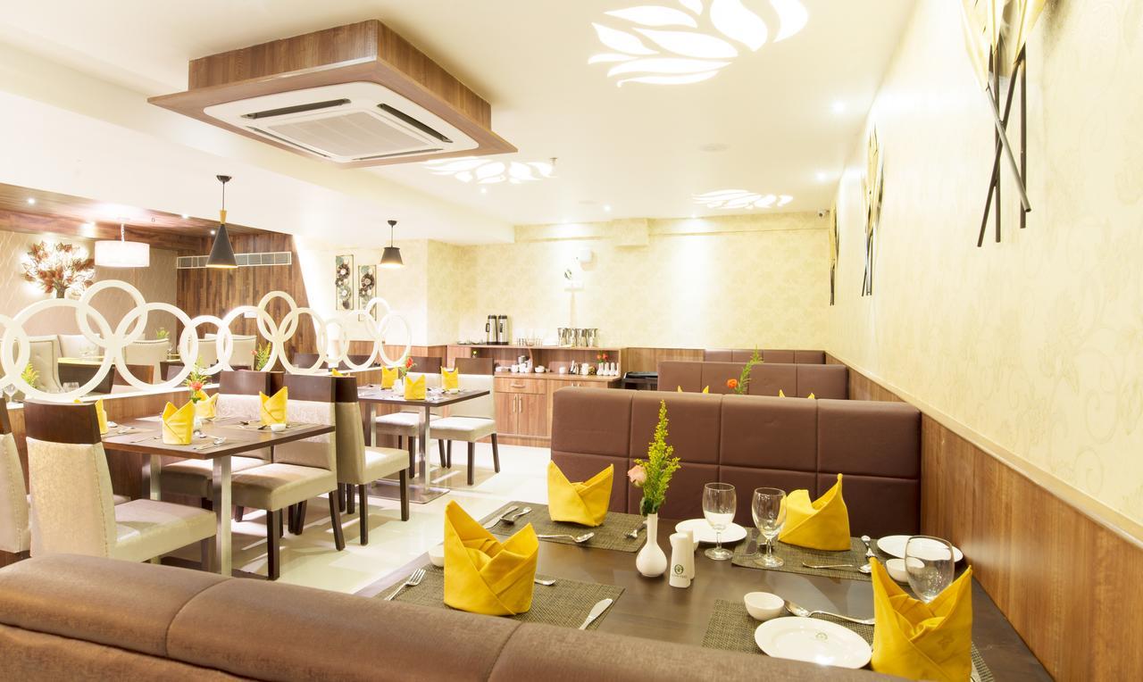 Olive Tree Hotel Vijayawāda Buitenkant foto